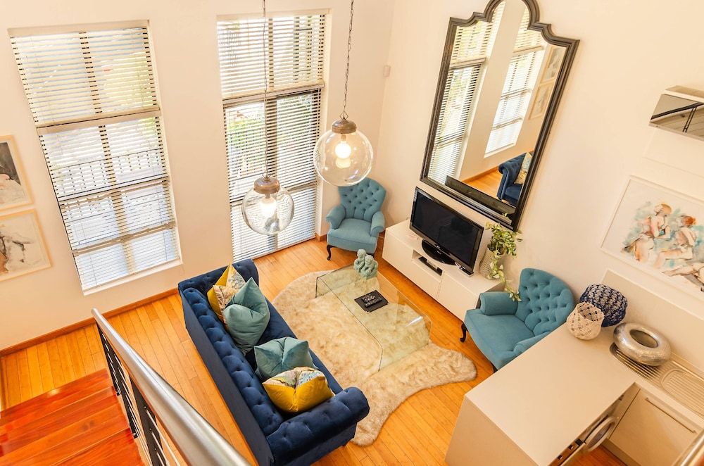 The Ivy Apartments Apartment 6 9