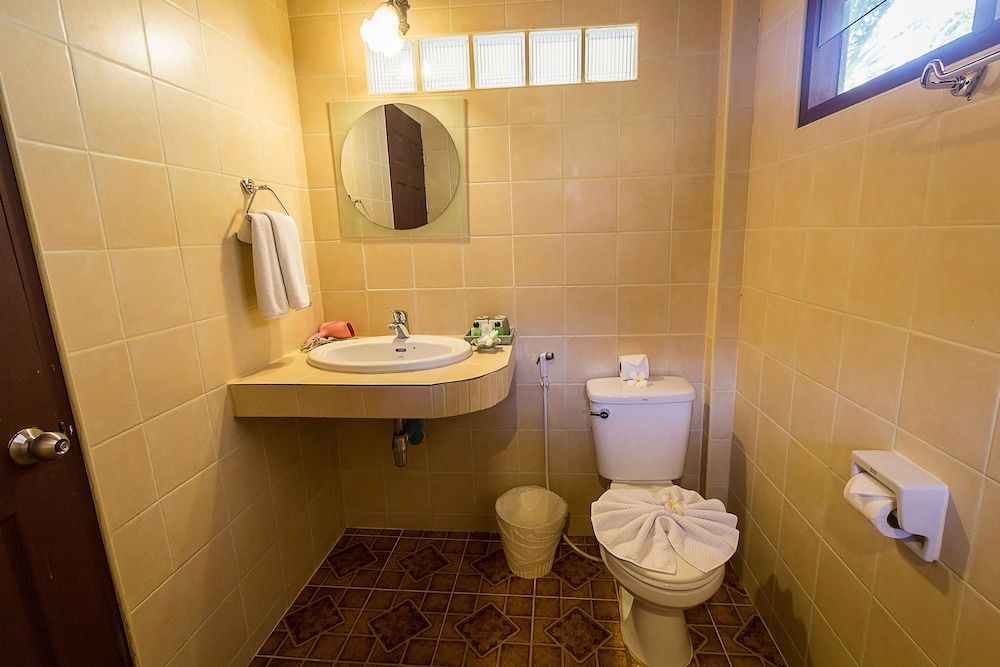 Coco Palm Beach Resort Standard Bungalow 5