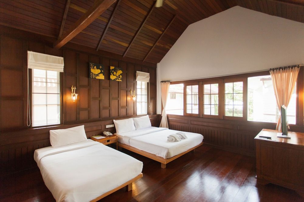 undefined Coco Palm Beach Resort 10