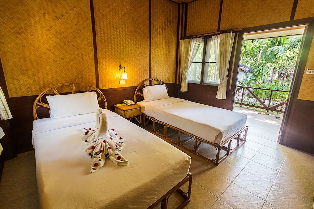 Coco Palm Beach Resort Standard Bungalow 3