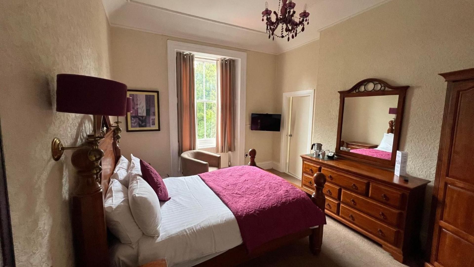 Double Room with Private Bathroom