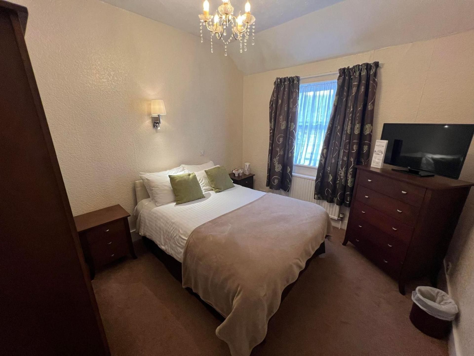 Broughton Craggs Hotel Budget Double Room
