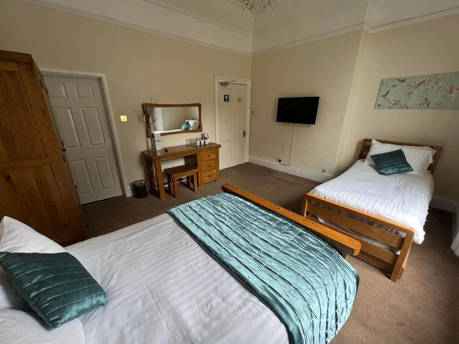 Large Double Room