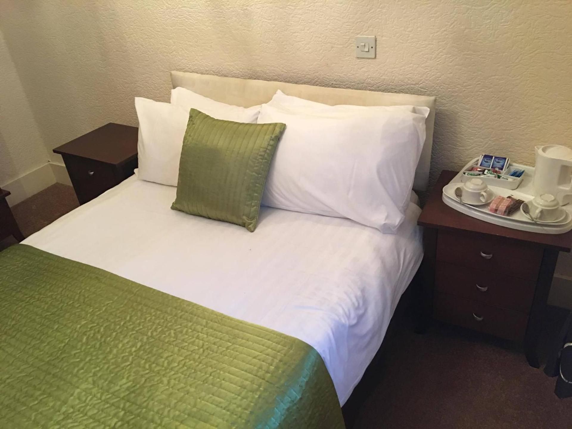 Broughton Craggs Hotel Budget Double Room 3