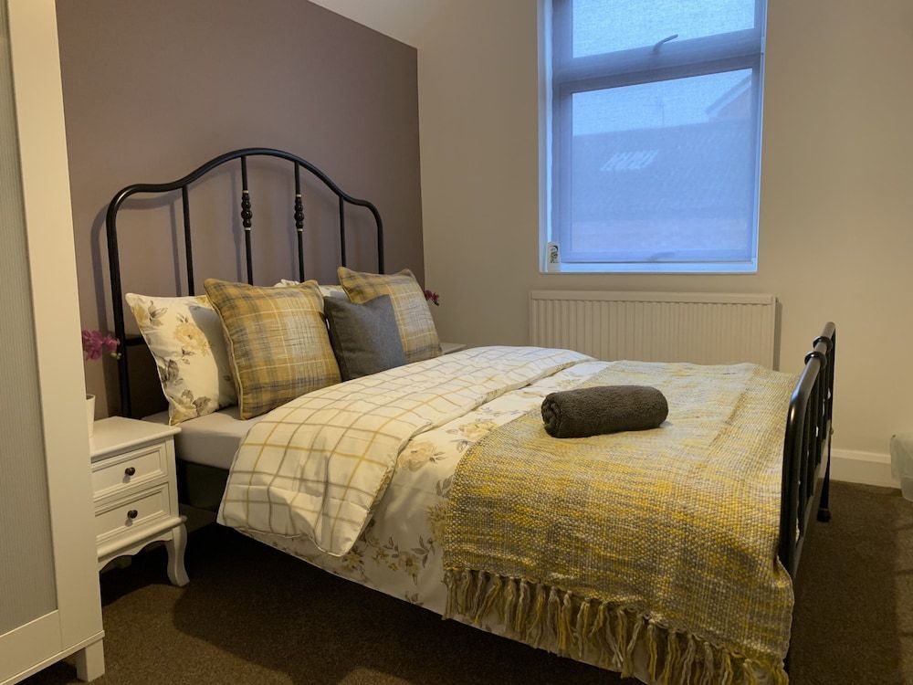 Gordon House House, 4 Bedrooms 3