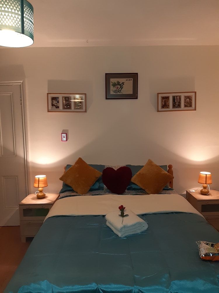 Standard Double Room (Shared Bathroom)