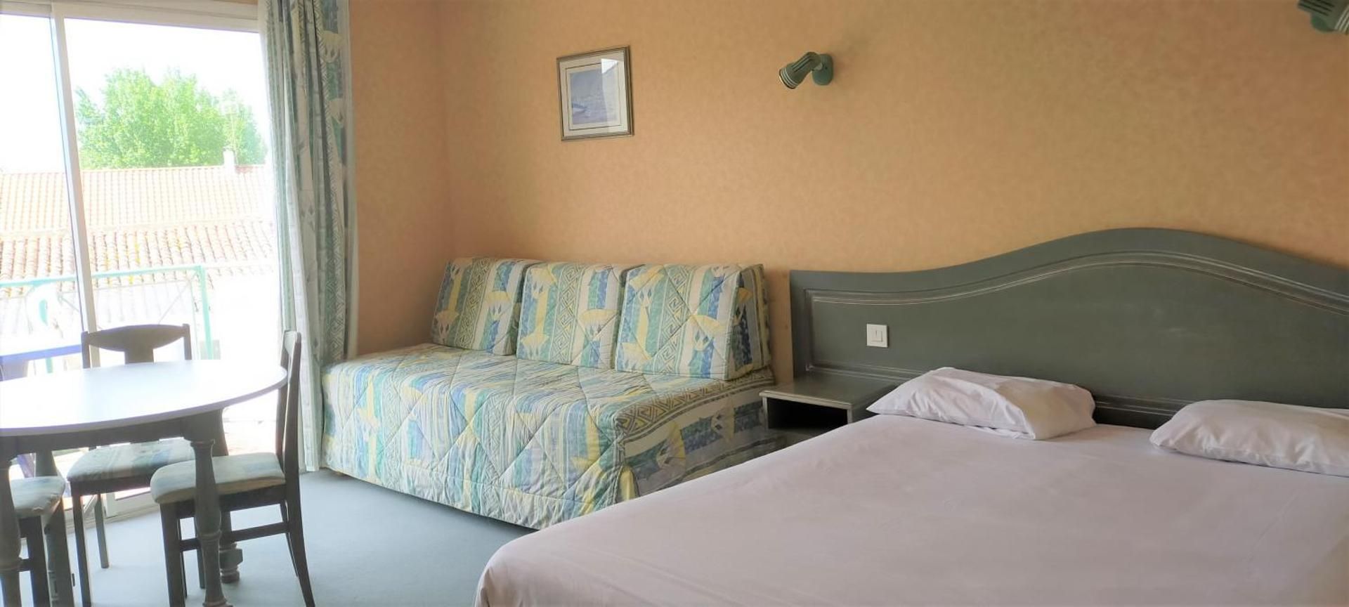 Comfort Triple Room with Balcony