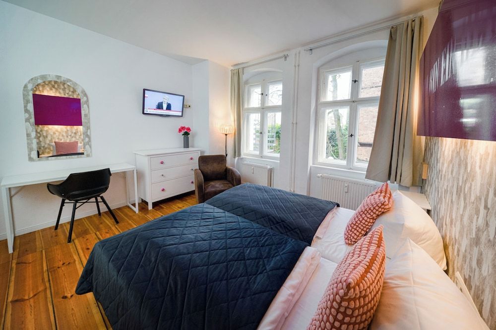 Old Town Hotel Berlin Double Room (Plus) 32