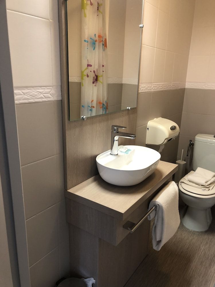 Le Roi Gourmand Double Room 6