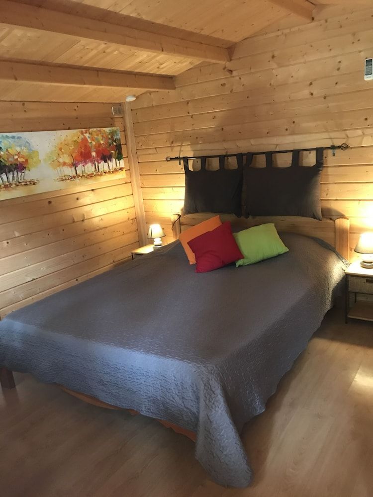 Standard Chalet, Ensuite, Pool View