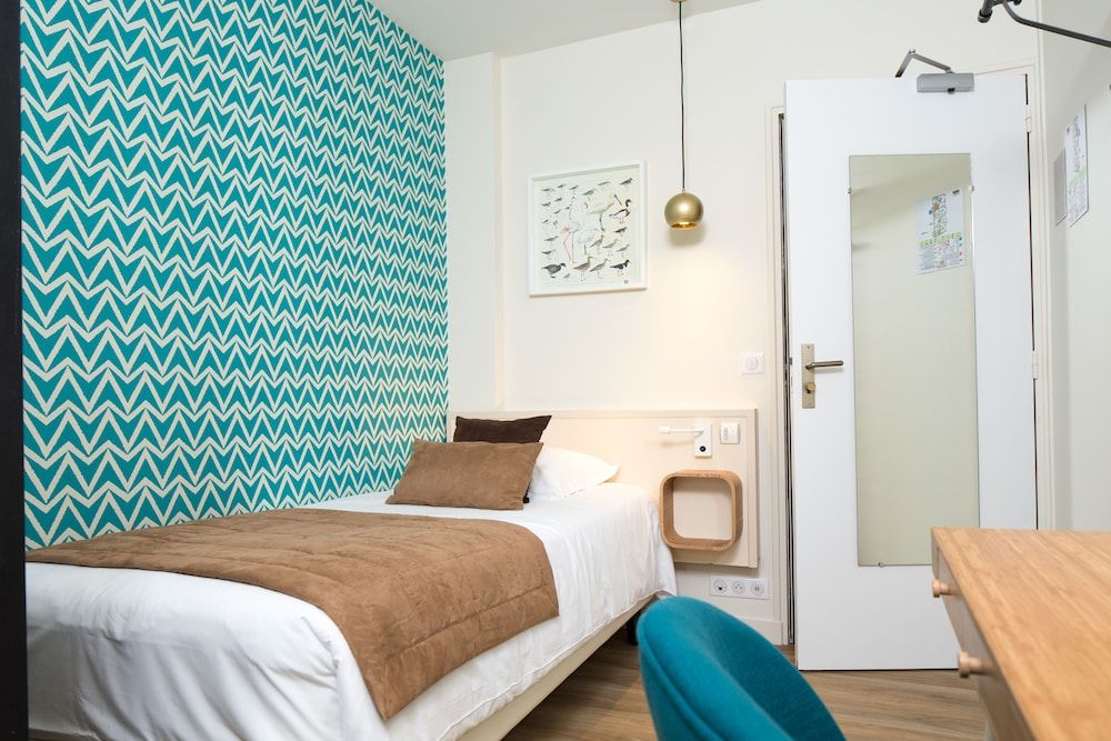 Small Simple Room