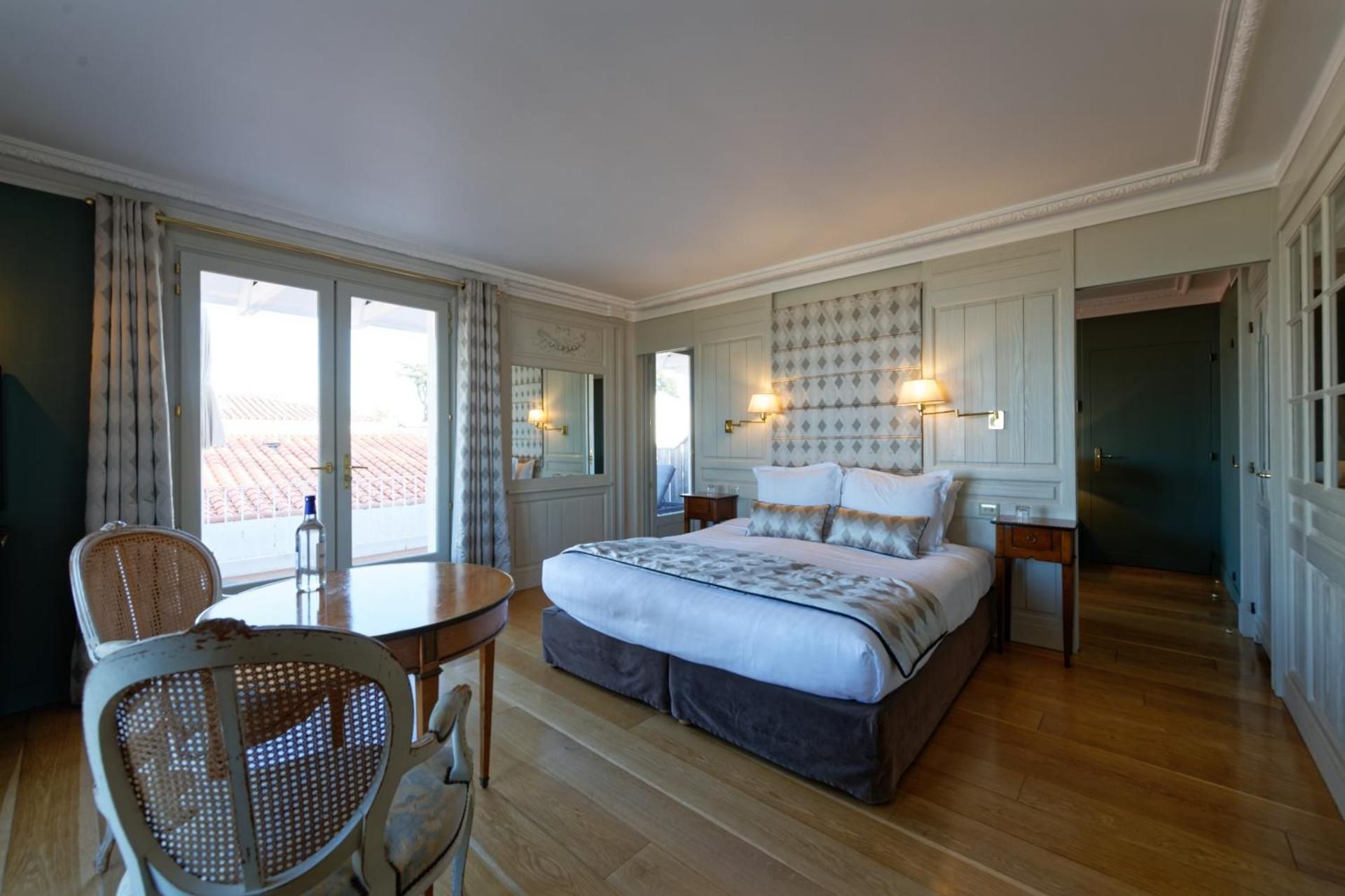 Prestige Suite with Terrace - Sea Front View