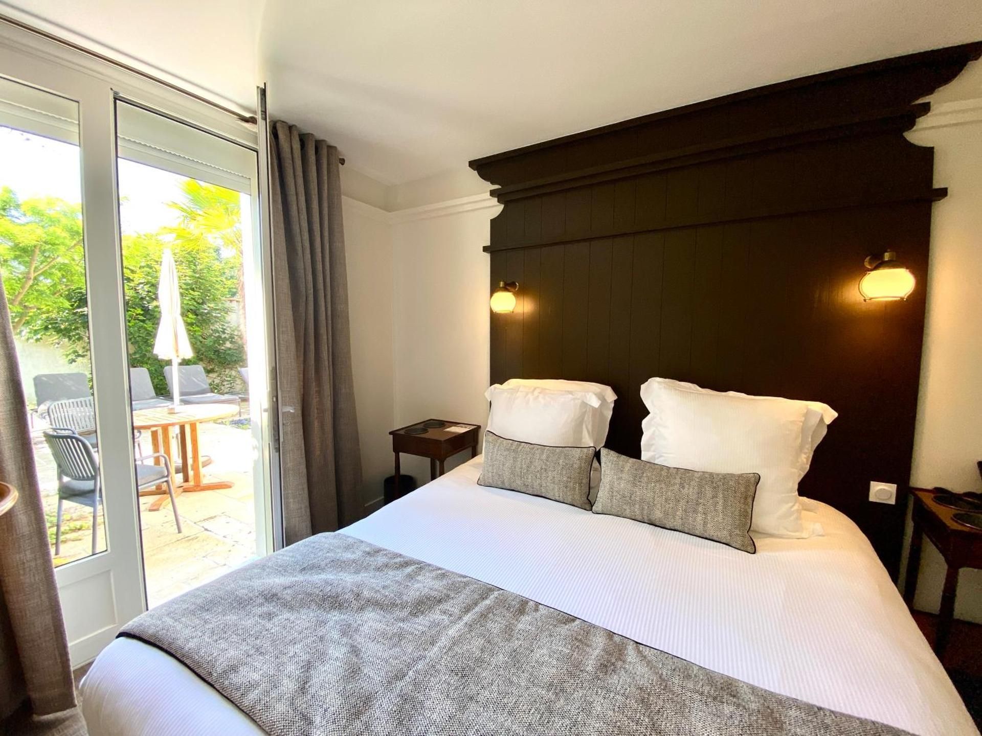 Classic Room with Terrace