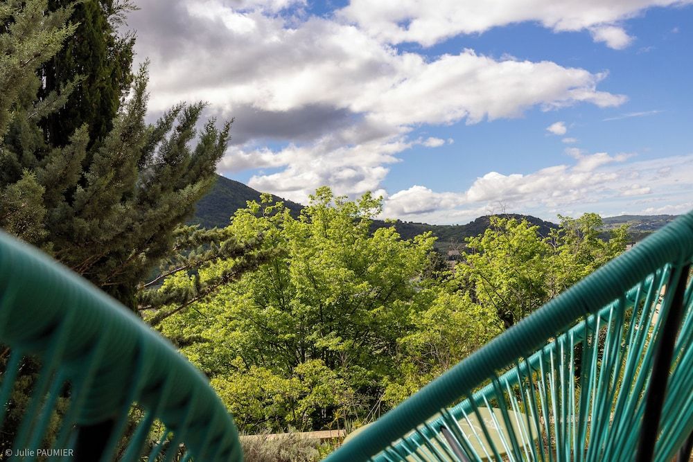 Spa Chateau La Tour Deluxe Double Room 5