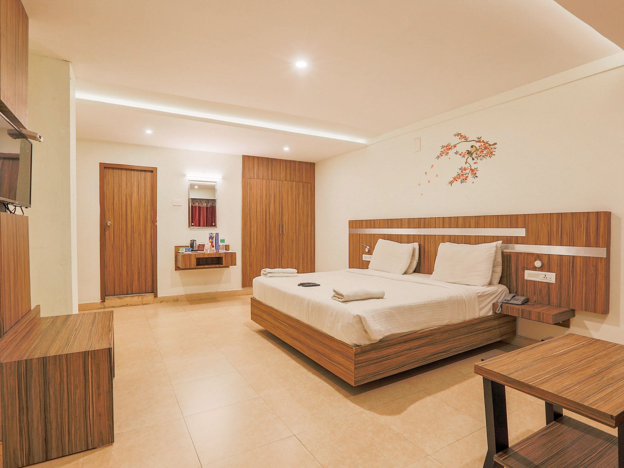 Vinayaga Inn by Poppys - Ooty Vinayaga Premium. 10