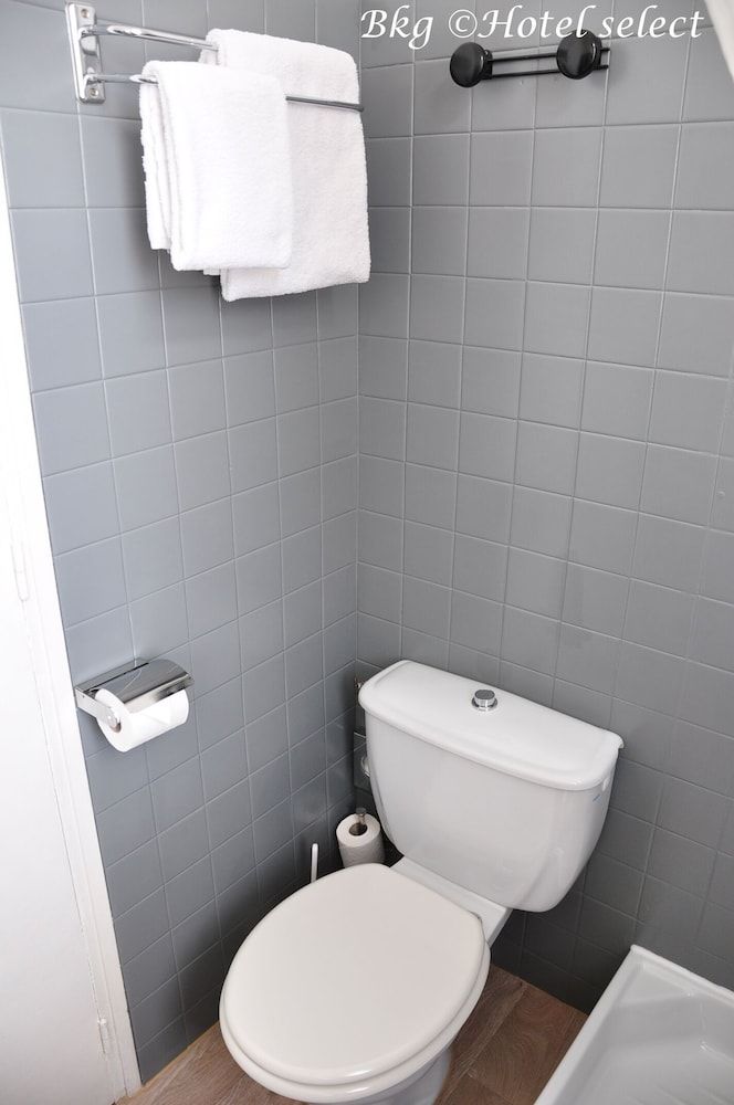 Hôtel Select Quadruple Room 4