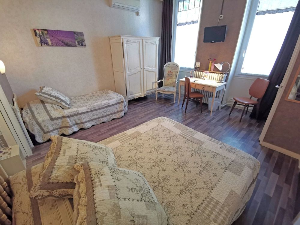 Hôtel Select Superior Triple Room (avec Climatisation) 2