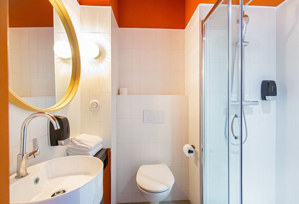 Greet Hotel Salon De Provence Double Room, 1 Double Bed (POP Room) 5