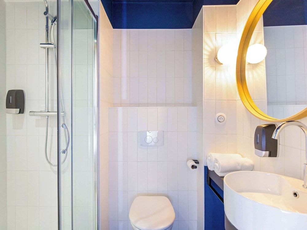 Greet Hotel Salon De Provence Family Room (Pop. 4 people) 3