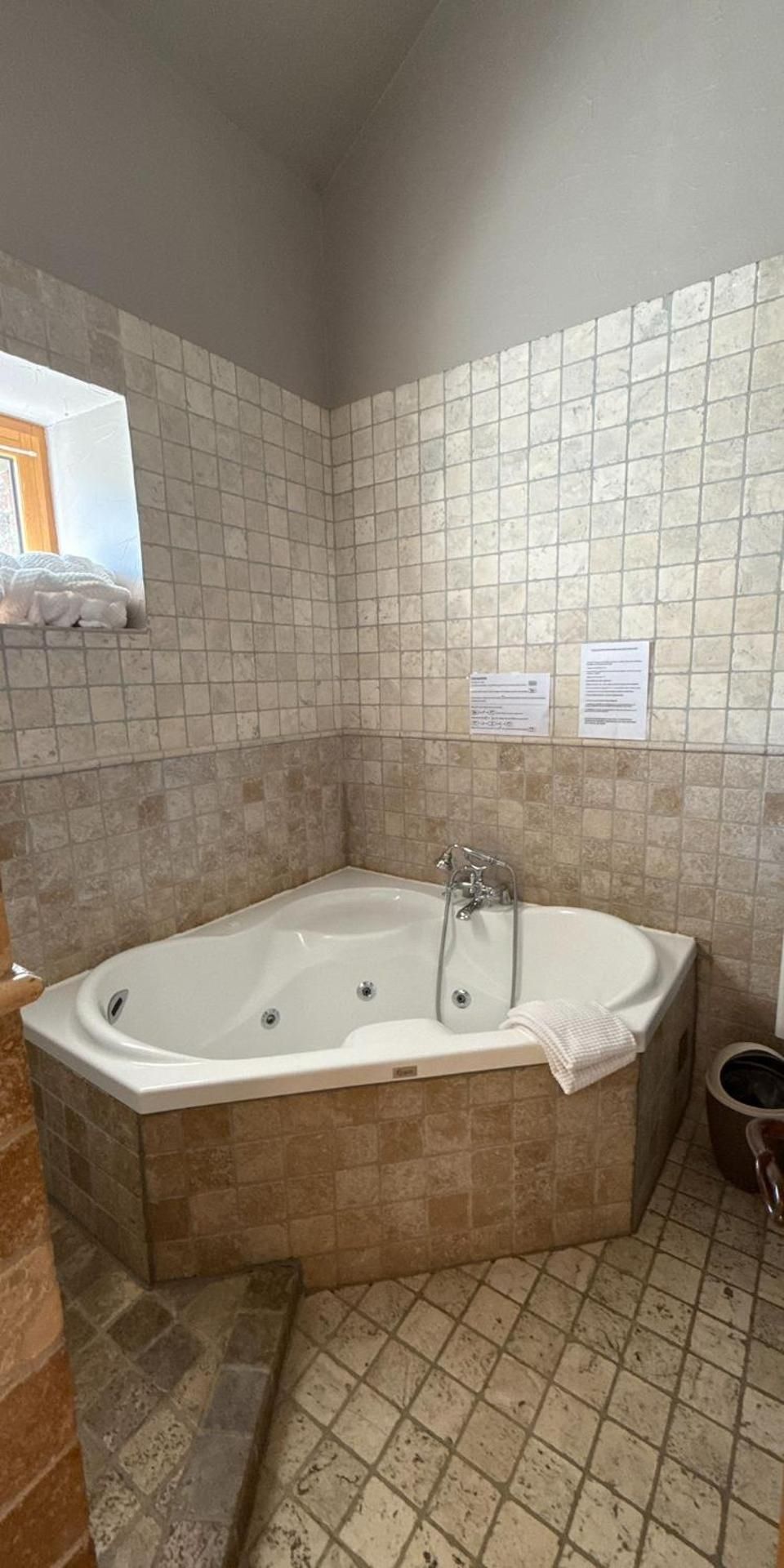 Comfort Double Room with Spa Bath (1-2 people)