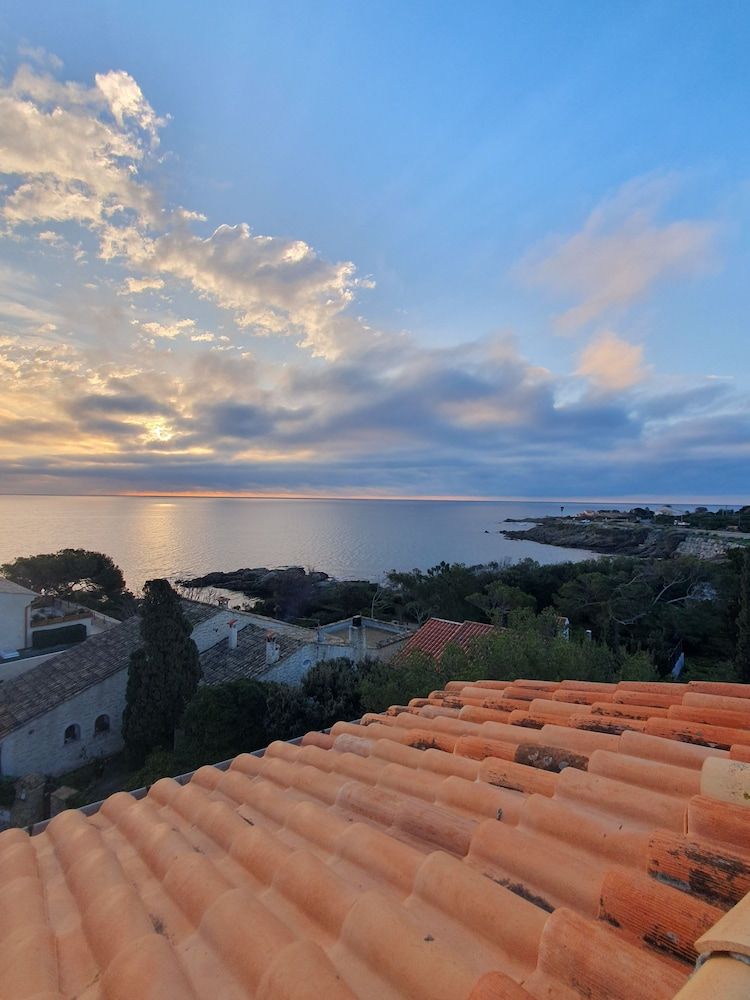 Hôtel les calanques Panoramic Double Room 10