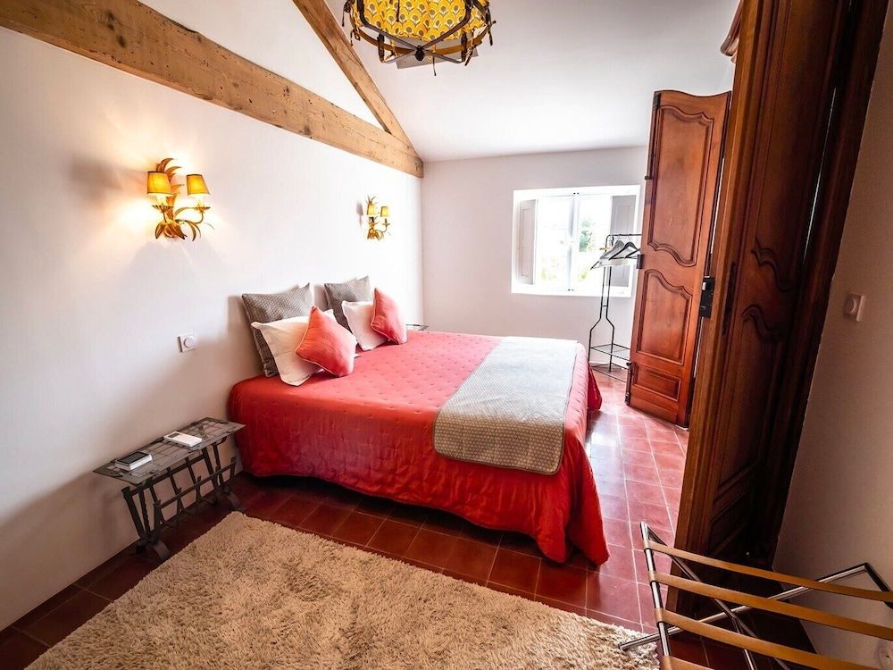 Deluxe Double Room, Ensuite, Garden View (Chambre Foulque)