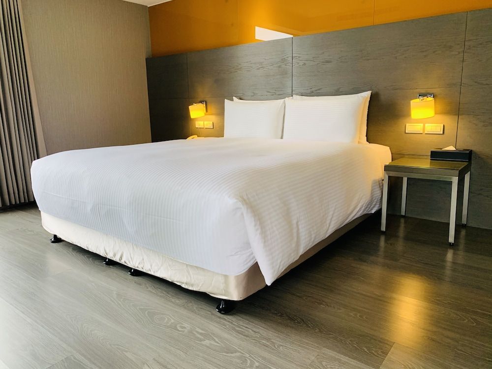 Executive Suite, 1 King Bed, Non Smoking