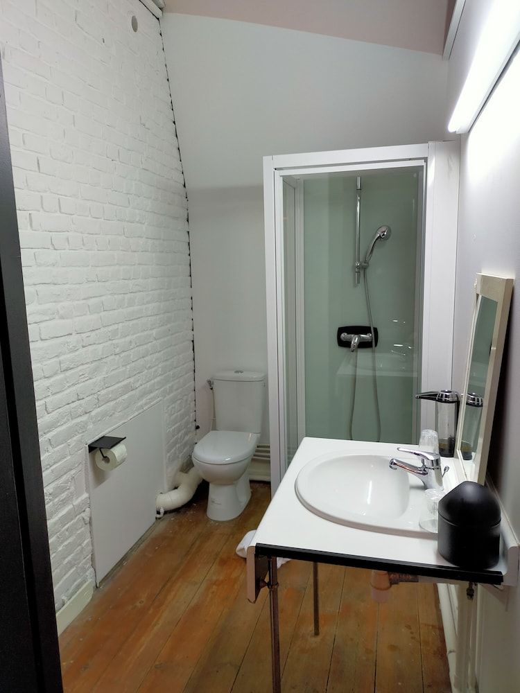 Deluxe Studio Suite