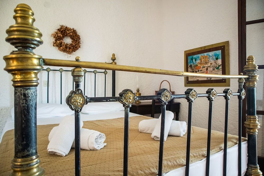 Vagia Traditional Hotel Triple Room, Balcony 4