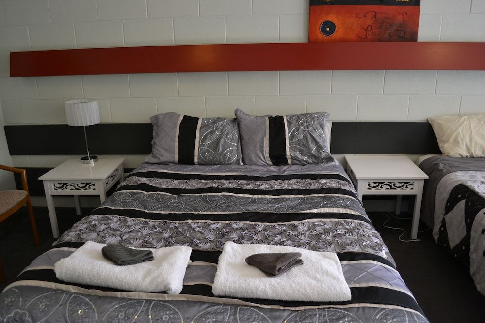 Family Motel Room for 4 Guests