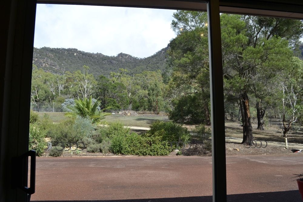The Grampians Motel & The Views Restaurant Superior Motel Room with Bath 5