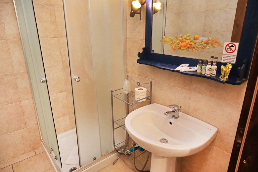 Masseria Alberotanza Classic Triple Room 11