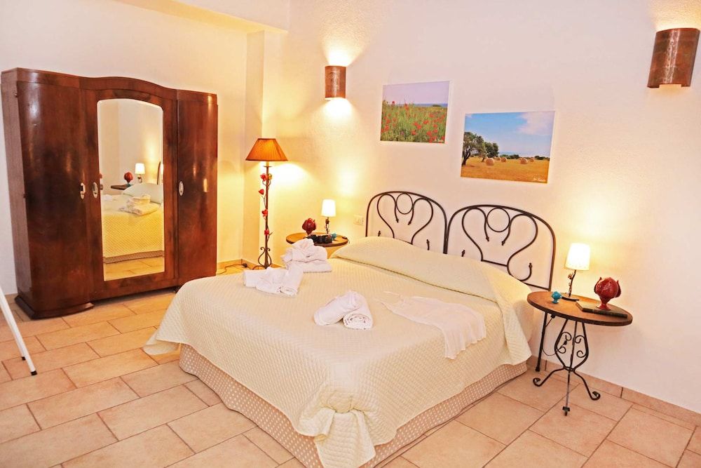 Masseria Alberotanza Classic Triple Room 2