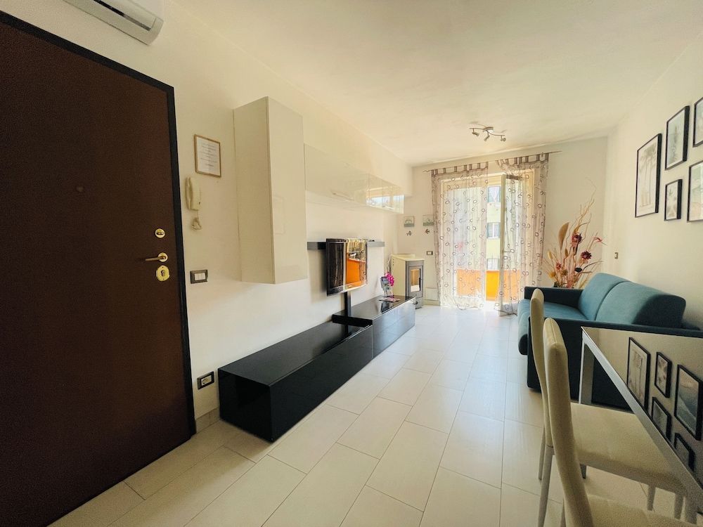Apartment, 1 Bedroom, Smoking, Balcony