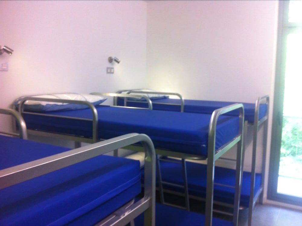 Family Room for Six People for Six People 3 Bunk Beds