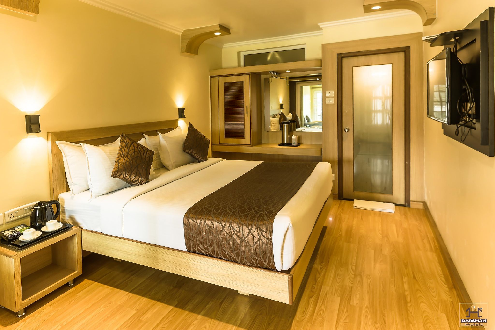 Mini Suite Room (lake facing)
