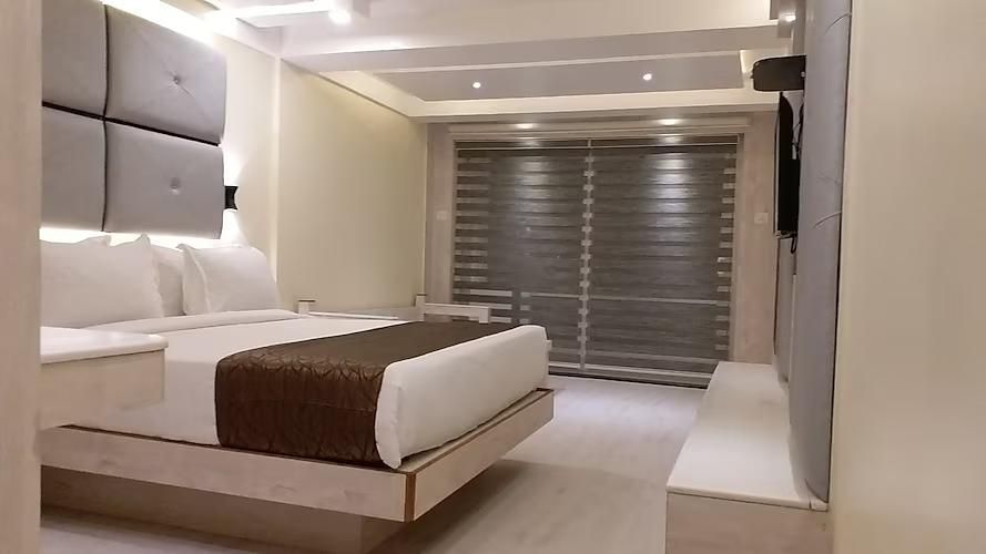 Hotel Darshan Premium ( Lake View ) 3