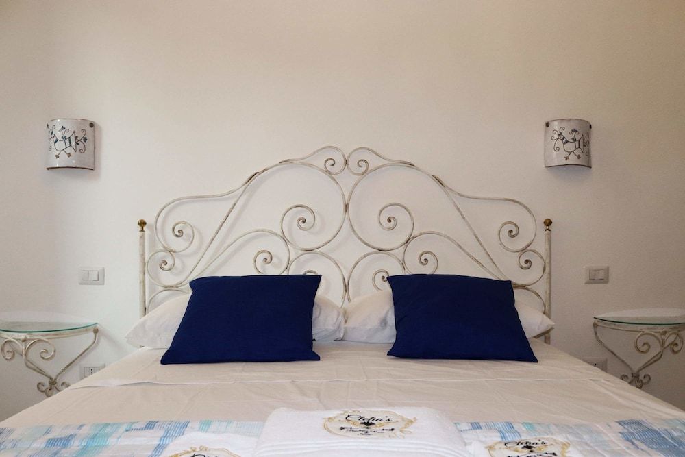 Clelia's Boutique Rooms & Suites Comfort Room