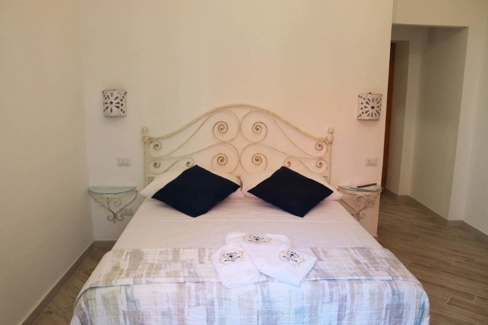 Clelia's Boutique Rooms & Suites Comfort Room 2