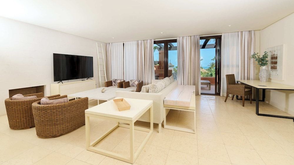 Luxury Apartment, 3 Bedrooms (3 Bathrooms - 3 Adults)