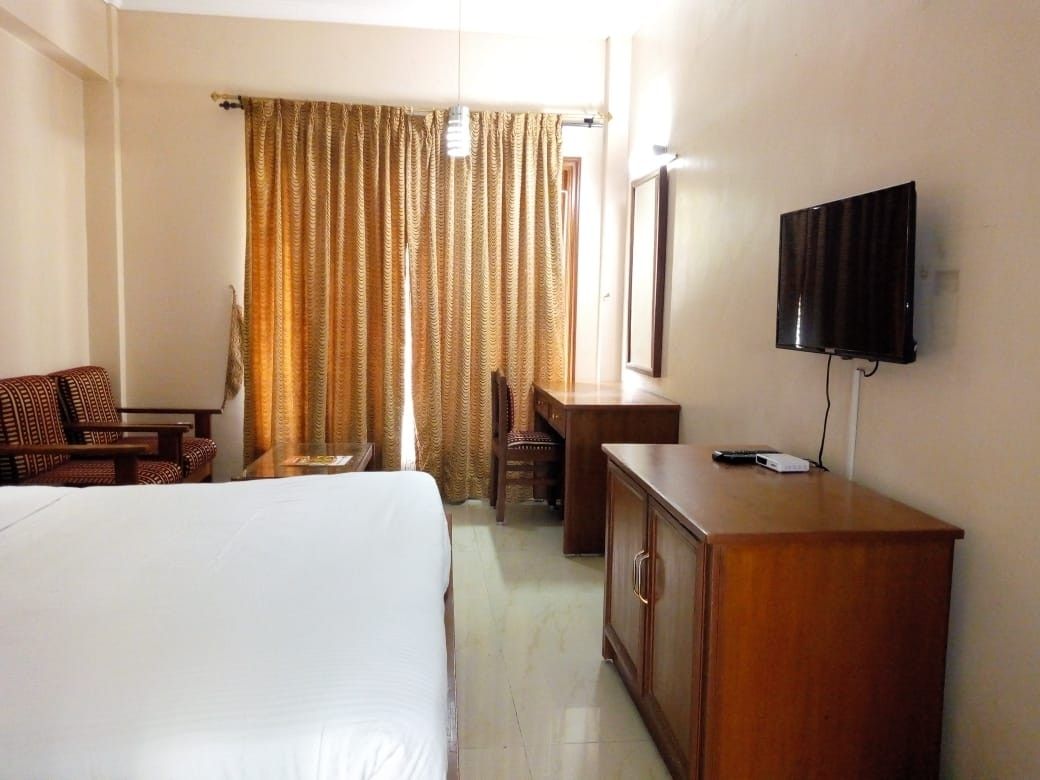 Hotel Preethi Classic Tower Deluxe Room 12