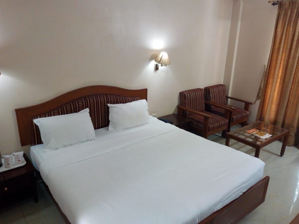 Hotel Preethi Classic Tower Deluxe Room 3