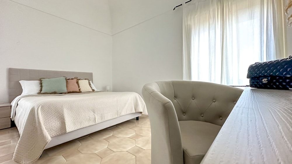 flowers apartments and rooms Panoramic Double or Twin Room 3