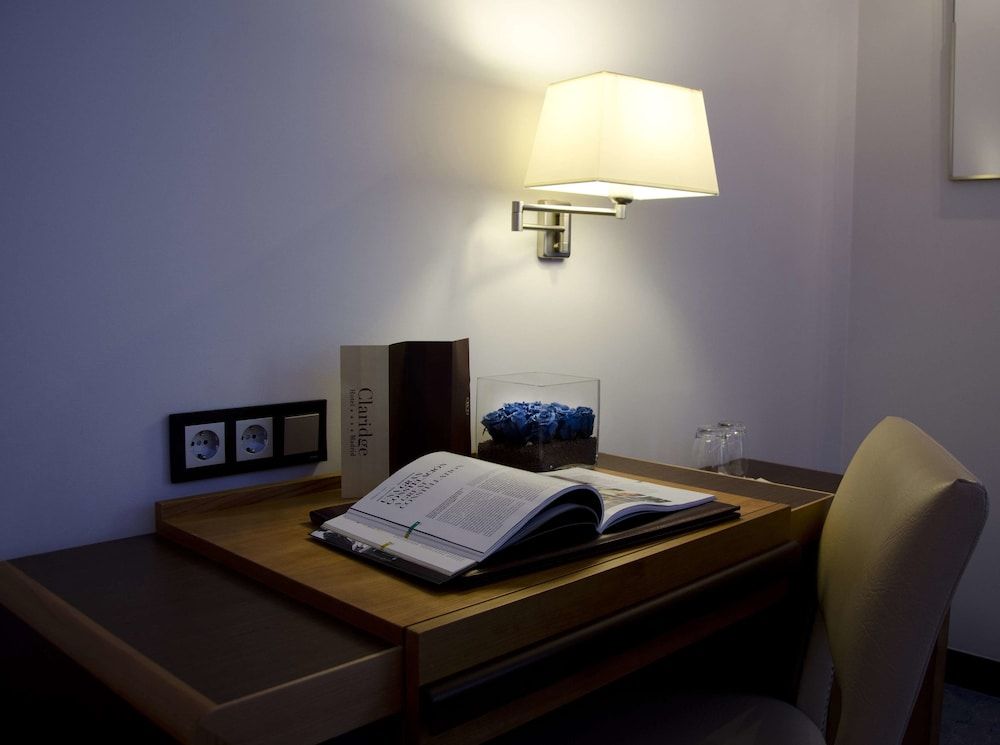 undefined Hotel Claridge Madrid 8