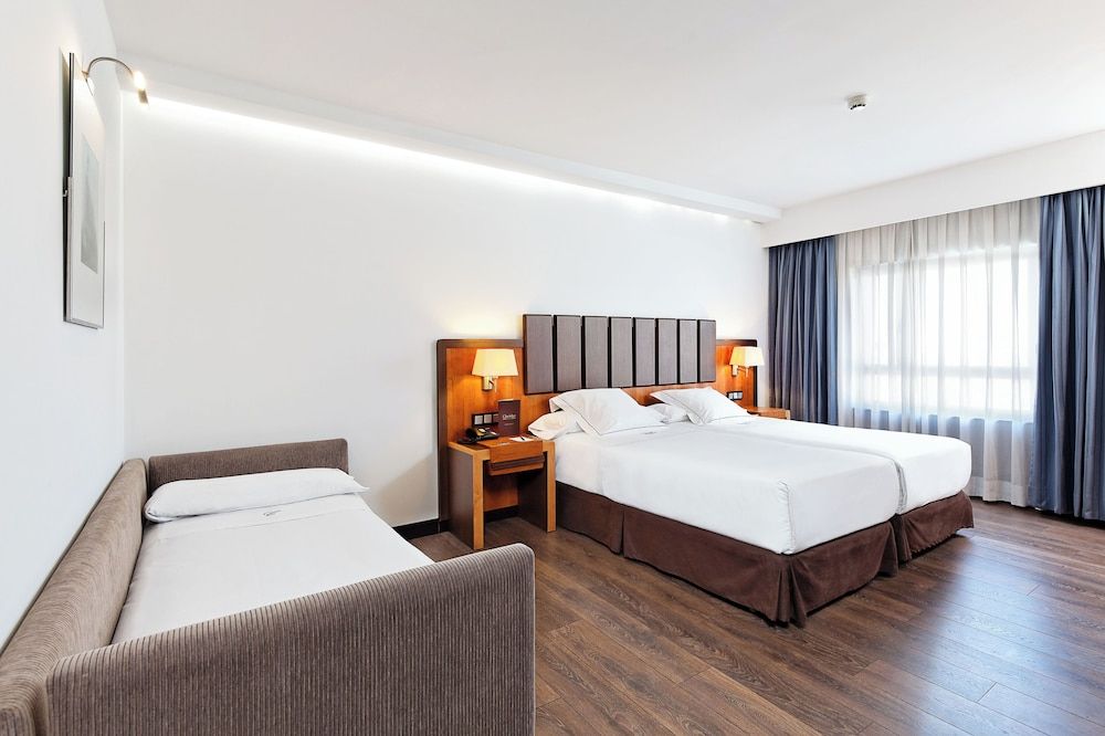 undefined Hotel Claridge Madrid 3