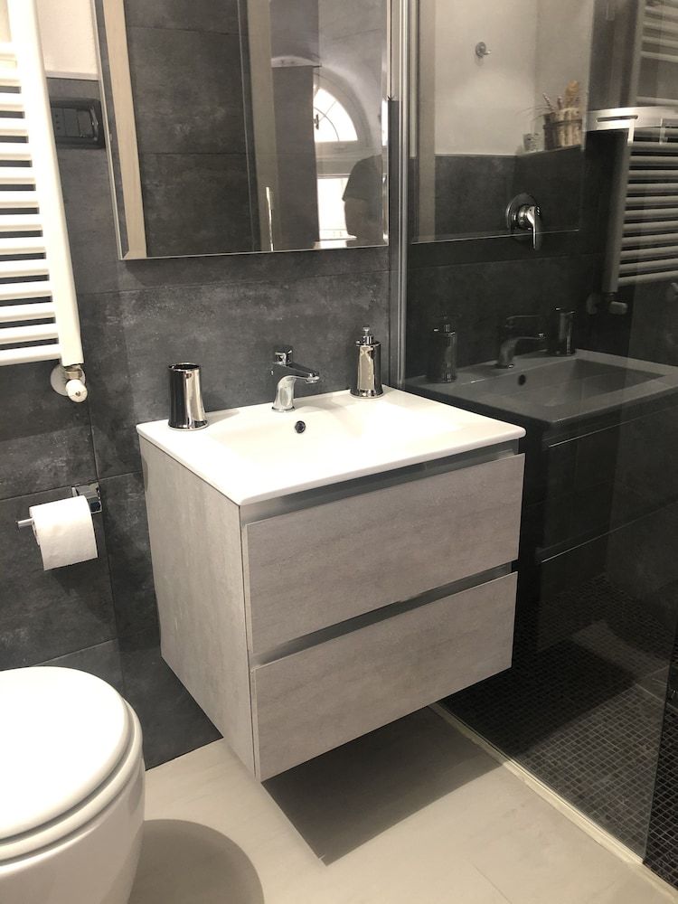 Mentore R&B Exclusive Apartment, 1 Bedroom, City View 6