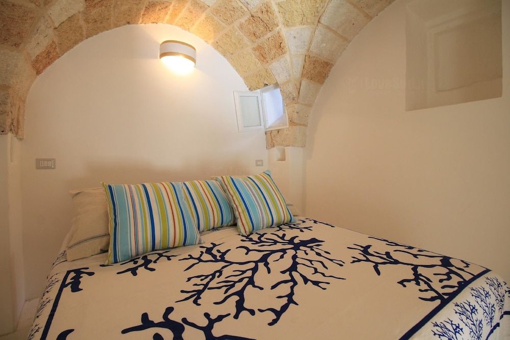 Apartment (2 Bedrooms)