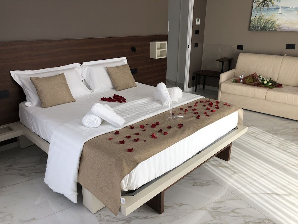 BorgiaRooms Junior Studio Suite, 2 Bedrooms, Non Smoking, Sea View 2