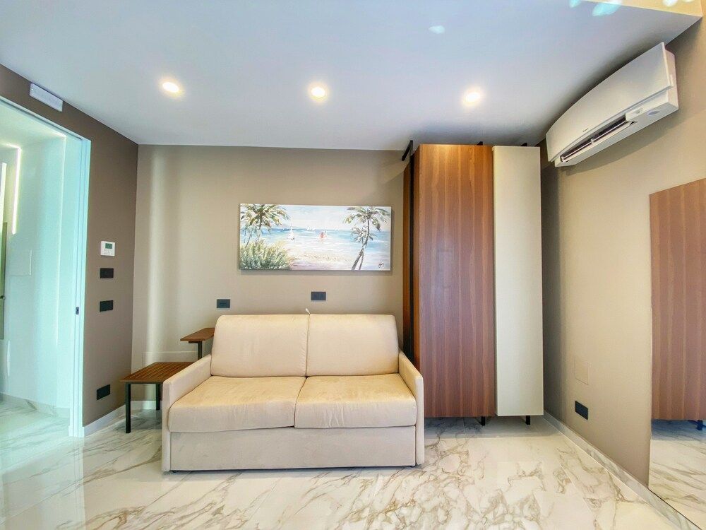 BorgiaRooms Junior Studio Suite, 2 Bedrooms, Non Smoking, Sea View 9