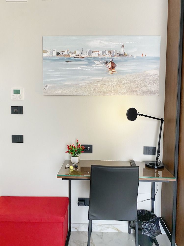 BorgiaRooms Deluxe Quadruple Room, 1 King Bed with Sofa bed, Non Smoking, Sea View 10